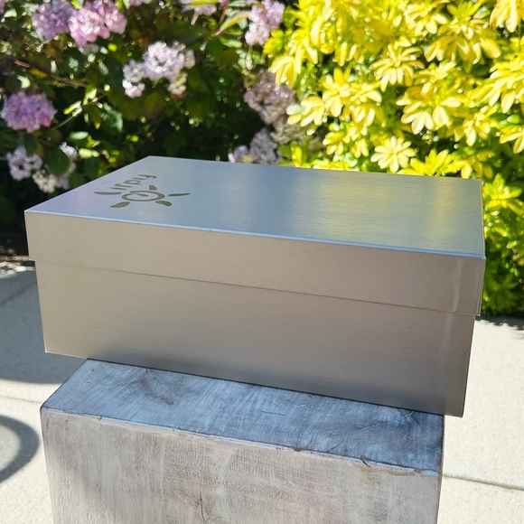 Fidji Gray Taupe Perforated Strappy Sandal Wood Heel - Picture 15 of 16